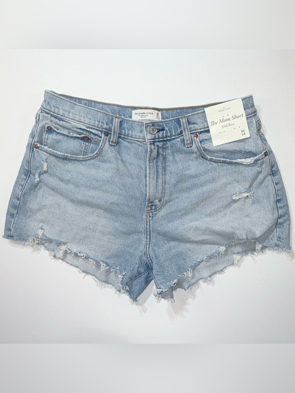 NWT Abercrombie Curve Love Mom Shorts Mid Rise Distressed Size 14 or 32